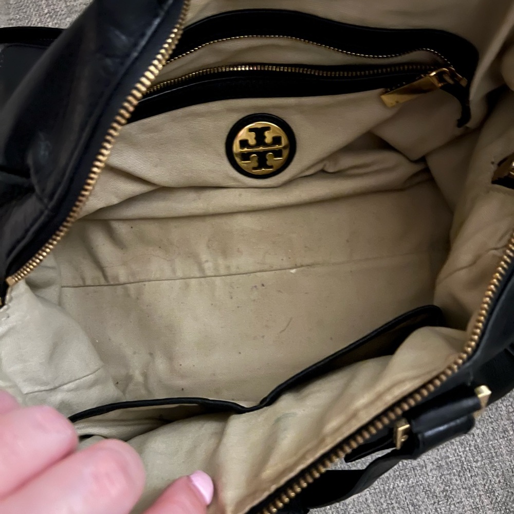 Tory Burch bag and wallet set - Picture 3 of 6